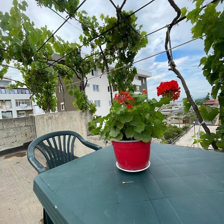 Casa Intera La Paghi Come Una Camera The Home With The Price Of A Room ドゥラス エクステリア 写真
