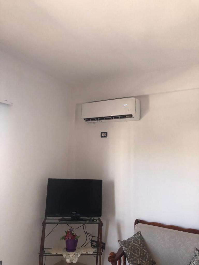 Casa Intera La Paghi Come Una Camera The Home With The Price Of A Room ドゥラス エクステリア 写真